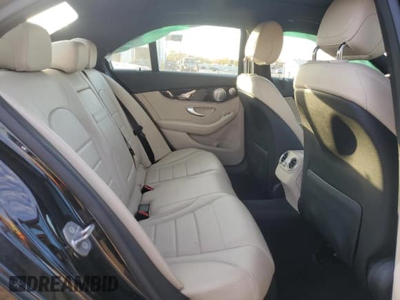 ✅ 2018 Mercedes-Benz C 300 • VIN: WDDWF4KB3JR391131 • Lot: 91261085. Listed on Copart with 81,043 mi. Free auction sales archive from the USA and detailed vehicle history report at DreamBid. Image 10.