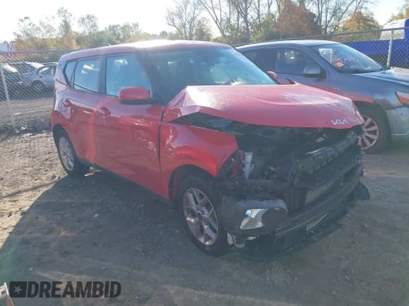 ✅ 2022 Kia Soul LX • VIN: KNDJ23AU8N7164855 • Lot: 43474947. Listed on IAAI with 67,858 mi. Free auction sales archive from the USA and detailed vehicle history report at DreamBid. Image 1.