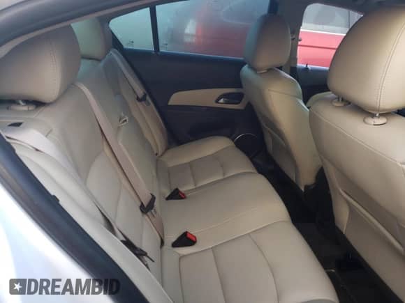 2016 Chevrolet Cruze LTZ z VIN 1G1PG5SBXG7221119, wystawiony jako Copart lot #63895802 z przebiegiem 45 235 mil mil oraz . Historia ofert i sprzedaży dostępna na DreamBid. Obrazek 6.