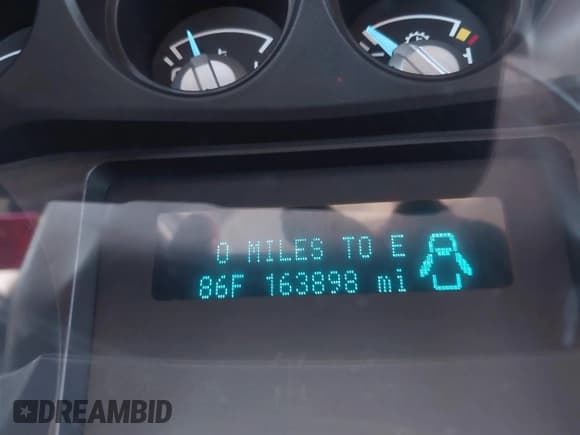 ✅ 2013 Ford F-350 XL • VIN: 1FTBF3A66DEA25022 • Lot: 41850426. Wystawiony na IAAI z przebiegiem 163 898 mil. Bezpłatny archiwum sprzedaży aukcyjnych z USA i szczegółowy raport historii pojazdu na DreamBid. Zdjęcie 15.