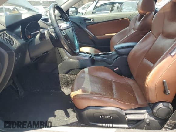 ✅ 2011 Hyundai Genesis Coupe Grand Touring • VIN: KMHHU6KH3BU043705 • Lot: 62675195. Wystawiony na Copart z przebiegiem 160 780 mil. Bezpłatny archiwum sprzedaży aukcyjnych z USA i szczegółowy raport historii pojazdu na DreamBid. Zdjęcie 7.