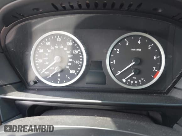 ✅ 2007 BMW 5 Series 525i • VIN: WBANE53557CY08362 • Lot: 42474645. Wystawiony na IAAI z przebiegiem Nie podano. Bezpłatny archiwum sprzedaży aukcyjnych z USA i szczegółowy raport historii pojazdu na DreamBid. Zdjęcie 7.