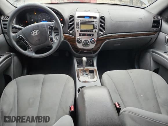 ✅ 2012 Hyundai Santa Fe GLS • VIN: 5XYZG3AB0CG131707 • Лот: 92321125. Опубликован ранее на Copart с пробегом 236 566 миль. Бесплатный доступ к архиву аукционных продаж из США и подробный отчёт об истории автомобиля на DreamBid. Изображение 8.