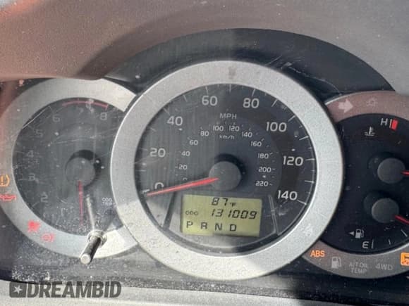 ✅ 2010 Toyota RAV4 • VIN: 2T3BF4DV7AW062254 • Лот: 90978795. Опубликован ранее на Copart с пробегом 131 009 миль. Бесплатный доступ к архиву аукционных продаж из США и подробный отчёт об истории автомобиля на DreamBid. Изображение 9.