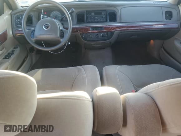 ✅ 2002 Mercury Grand Marquis GS • VIN: 2MEFM74W02X656272 • Lot: 65889405. Listed on Copart with 70,314 mi. Free auction sales archive from the USA and detailed vehicle history report at DreamBid. Image 8.