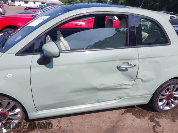 ✅ 2015 FIAT 500 Sport • VIN: 3C3CFFBR7FT560611 • Lot: 42471214. Wystawiony na IAAI z przebiegiem 80 625 mil. Bezpłatny archiwum sprzedaży aukcyjnych z USA i szczegółowy raport historii pojazdu na DreamBid. Zdjęcie 14.