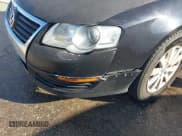 ✅ 2008 Volkswagen Passat Turbo • VIN: WVWJK73C58E204126 • Лот: 43801876. Опубликован ранее на IAAI с пробегом 261 009 миль. Бесплатный доступ к архиву аукционных продаж из США и подробный отчёт об истории автомобиля на DreamBid. Изображение 6.