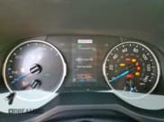 ✅ 2022 Toyota RAV4 Hybrid XLE • VIN: JTMRWRFV5ND566233 • Lot: 70844765. Wystawiony na Copart z przebiegiem 24 111 mil. Bezpłatny archiwum sprzedaży aukcyjnych z USA i szczegółowy raport historii pojazdu na DreamBid. Zdjęcie 9.