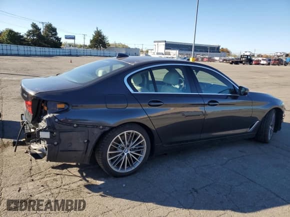 ✅ 2020 BMW 5 Series 540i xDrive • VIN: WBAJS3C05LWW80326 • Lot: 91467855. Wystawiony na Copart z przebiegiem 40 168 mil. Bezpłatny archiwum sprzedaży aukcyjnych z USA i szczegółowy raport historii pojazdu na DreamBid. Zdjęcie 3.
