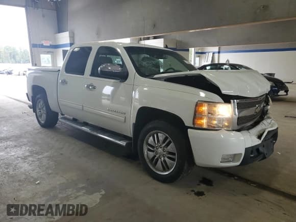 ✅ 2011 Chevrolet Silverado 1500 LTZ • VIN: 3GCPKTE32BG215195 • Lot: 72877944. Listed on Copart with 180,611 mi. Free auction sales archive from the USA and detailed vehicle history report at DreamBid. Image 4.