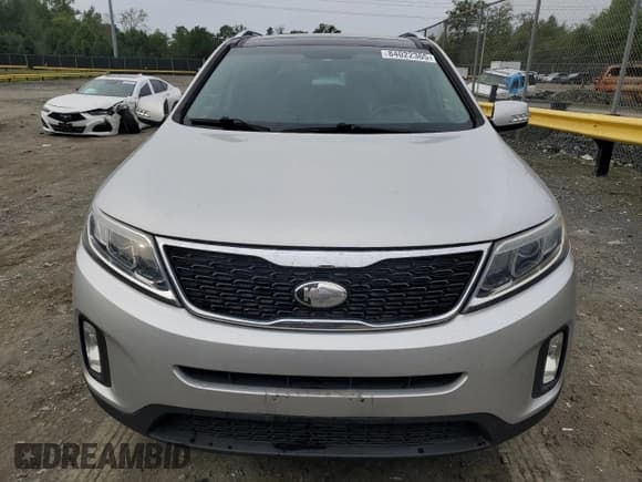 ✅ 2014 Kia Sorento EX • VIN: 5XYKUDA75EG532684 • Lot: 84022365. Wystawiony na Copart z przebiegiem 158 479 mil. Bezpłatny archiwum sprzedaży aukcyjnych z USA i szczegółowy raport historii pojazdu na DreamBid. Zdjęcie 5.