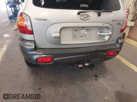 2004 Hyundai Santa Fe GLS с VIN KM8SC73EX4U813050, выставлен на аукционе IAAI как лот 40670488 с пробегом 234 125 миль миль и . История ставок и продаж доступна на DreamBid. Изображение 15.