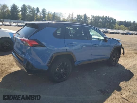 ✅ 2024 Toyota RAV4 Hybrid XSE • VIN: 2T3E6RFV6RW048381 • Lot: 84538915. Wystawiony na Copart z przebiegiem 19 002 mil. Bezpłatny archiwum sprzedaży aukcyjnych z USA i szczegółowy raport historii pojazdu na DreamBid. Zdjęcie 3.