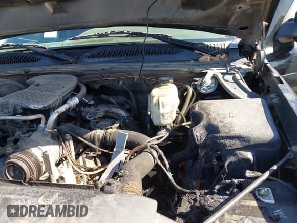 ✅ 2007 Chevrolet Silverado 2500HD LT1 • VIN: 1GCHK23DX7F190453 • Lot: 42262619. Wystawiony na IAAI z przebiegiem Nie podano. Bezpłatny archiwum sprzedaży aukcyjnych z USA i szczegółowy raport historii pojazdu na DreamBid. Zdjęcie 6.