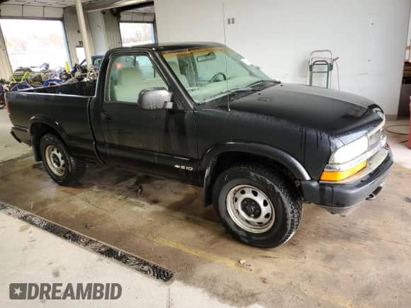 1999 Chevrolet S-10 с VIN 1GCDT14X1X8108564, выставлен на аукционе Copart как лот 77760414 с пробегом 61 677 миль миль и Списание • Salvage title. История ставок и продаж доступна на DreamBid. Изображение 4.