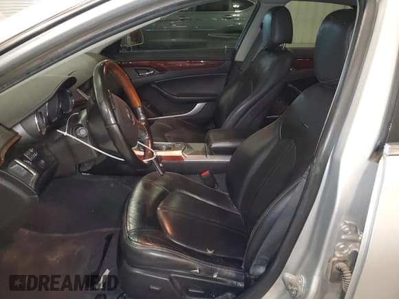 ✅ 2013 Cadillac CTS Luxury • VIN: 1G6DG5E53D0141247 • Lot: 71523945. Wystawiony na Copart z przebiegiem 199 981 mil. Bezpłatny archiwum sprzedaży aukcyjnych z USA i szczegółowy raport historii pojazdu na DreamBid. Zdjęcie 7.