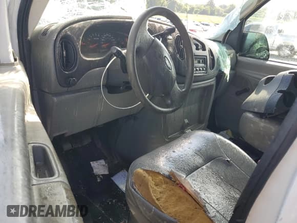 ✅ 2007 Ford Econoline Cargo Commercial • VIN: 1FTNE14W27DB39755 • Lot: 59115615. Wystawiony na Copart z przebiegiem Nie podano. Bezpłatny archiwum sprzedaży aukcyjnych z USA i szczegółowy raport historii pojazdu na DreamBid. Zdjęcie 8.