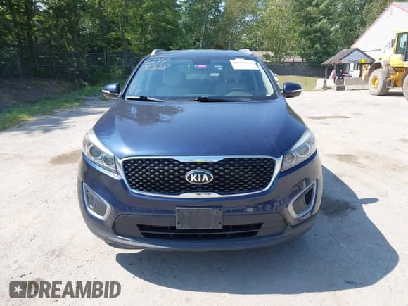 ✅ 2017 Kia Sorento LX • VIN: 5XYPGDA3XHG266996 • Lot: 42970028. Wystawiony na IAAI z przebiegiem 115 361 mil. Bezpłatny archiwum sprzedaży aukcyjnych z USA i szczegółowy raport historii pojazdu na DreamBid. Zdjęcie 12.