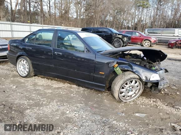 1997 BMW 3 Series M3s z VIN WBSCD9324VEE06906, wystawiony jako Copart lot #61715875 z przebiegiem Nie podano mil oraz Nie do naprawy • Non repairable. Historia ofert i sprzedaży dostępna na DreamBid. Obrazek 4.