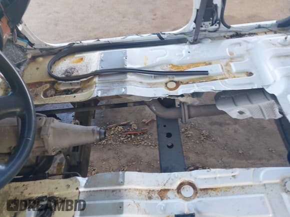 ✅ 2009 Chevrolet Colorado 2LT • VIN: 1GCDS13E698119372 • Лот: 41632622. Опубликован ранее на IAAI с пробегом 208 322 миль. Бесплатный доступ к архиву аукционных продаж из США и подробный отчёт об истории автомобиля на DreamBid. Изображение 21.