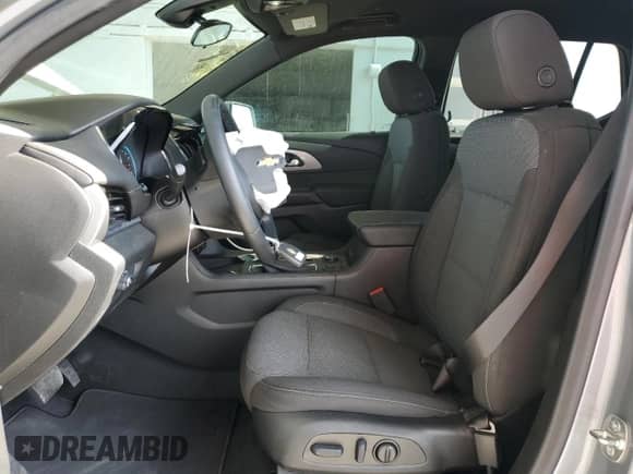 2024 Chevrolet Traverse LT Cloth с VIN 1GNESVKW1RJ138109, выставлен на аукционе Copart как лот 41636055 с пробегом 9 977 миль миль и Списание • Salvage title. История ставок и продаж доступна на DreamBid. Изображение 7.