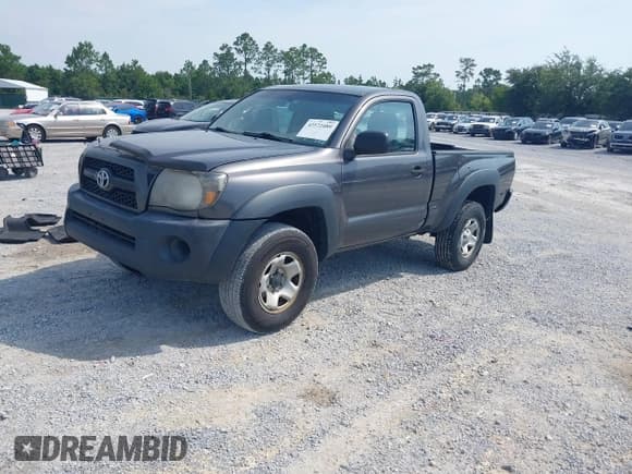 ✅ 2011 Toyota Tacoma • VIN: 5TFPX4EN1BX006647 • Lot: 42572489. Listed on IAAI with 134,895 mi. Free auction sales archive from the USA and detailed vehicle history report at DreamBid. Image 17.