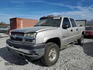 ✅ 2004 Chevrolet Silverado 2500HD LS • VIN: 1GCHK23124F119653 • Lot: 92256905. Wystawiony na Copart z przebiegiem Nie podano. Bezpłatny archiwum sprzedaży aukcyjnych z USA i szczegółowy raport historii pojazdu na DreamBid. Zdjęcie 1.