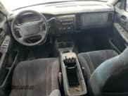 ✅ 2001 Dodge Dakota Sport • VIN: 1B7HG2AN91S325224 • Lot: 87415295. Wystawiony na Copart z przebiegiem 133 967 mil. Bezpłatny archiwum sprzedaży aukcyjnych z USA i szczegółowy raport historii pojazdu na DreamBid. Zdjęcie 8.