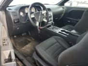 ✅ 2009 Dodge Challenger SE • VIN: 2B3LJ44V49H535544 • Lot: 48692864. Wystawiony na Copart z przebiegiem 158 793 mil. Bezpłatny archiwum sprzedaży aukcyjnych z USA i szczegółowy raport historii pojazdu na DreamBid. Zdjęcie 8.