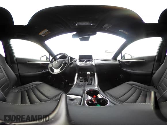 ✅ 2020 Lexus NX 300 F Sport • VIN: JTJSARBZ7L5001639 • Lot: 41565608. Wystawiony na IAAI z przebiegiem 102 914 mil. Bezpłatny archiwum sprzedaży aukcyjnych z USA i szczegółowy raport historii pojazdu na DreamBid. Zdjęcie 18.