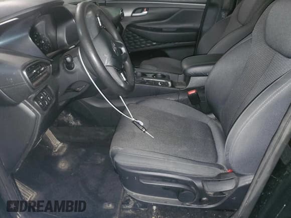 ✅ 2019 Hyundai Santa Fe SE • VIN: 5NMS2CAD0KH126657 • Lot: 53210753. Wystawiony na Copart z przebiegiem 26 570 mil. Bezpłatny archiwum sprzedaży aukcyjnych z USA i szczegółowy raport historii pojazdu na DreamBid. Zdjęcie 7.