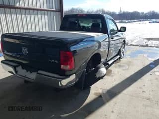 ✅ 2010 Dodge 1500 Sport • VIN: 3D7JV1ET4AG183565 • Lot: 41261584. Wystawiony na IAAI z przebiegiem 124 281 mil. Bezpłatny archiwum sprzedaży aukcyjnych z USA i szczegółowy raport historii pojazdu na DreamBid. Zdjęcie 4.