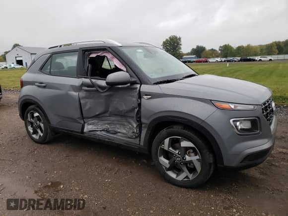 2022 Hyundai Venue SEL with VIN KMHRC8A33NU194069, listed as a Copart auction lot 72498854 with 17,268 mi miles and Salvage title. Bid and sale history available at DreamBid. Image 4.