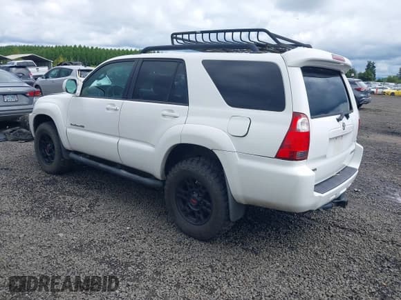✅ 2007 Toyota 4Runner SR5 • VIN: JTEBT14R370065266 • Лот: 42222240. Опубликован ранее на IAAI с пробегом 204 550 миль. Бесплатный доступ к архиву аукционных продаж из США и подробный отчёт об истории автомобиля на DreamBid. Изображение 3.