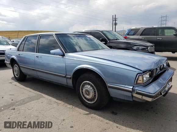 ✅ 1989 Oldsmobile Delta • VIN: 1G3HN54C8KH301125 • Lot: 70709764. Wystawiony na Copart z przebiegiem 87 068 mil. Bezpłatny archiwum sprzedaży aukcyjnych z USA i szczegółowy raport historii pojazdu na DreamBid. Zdjęcie 4.