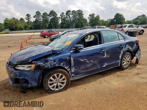 ✅ 2013 Volkswagen Jetta SE • VIN: 3VWDP7AJ8DM209712 • Lot: 59168045. Listed on Copart with 94,813 mi. Free auction sales archive from the USA and detailed vehicle history report at DreamBid. Image 1.
