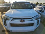 ✅ 2022 Toyota 4Runner SR5 • VIN: JTEEU5JR1N5264922 • Lot: 95741215. Listed on Copart with 80,205 mi. Free auction sales archive from the USA and detailed vehicle history report at DreamBid. Image 5.