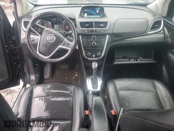 ✅ 2016 Buick Encore Premium • VIN: KL4CJHSBXGB551973 • Lot: 83981695. Wystawiony na Copart z przebiegiem 86 513 mil. Bezpłatny archiwum sprzedaży aukcyjnych z USA i szczegółowy raport historii pojazdu na DreamBid. Zdjęcie 8.