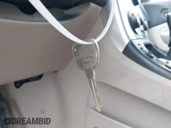 ✅ 2007 Saturn VUE I4 • VIN: 5GZCZ33D07S810664 • Lot: 42194016. Wystawiony na IAAI z przebiegiem 228 148 mil. Bezpłatny archiwum sprzedaży aukcyjnych z USA i szczegółowy raport historii pojazdu na DreamBid. Zdjęcie 11.