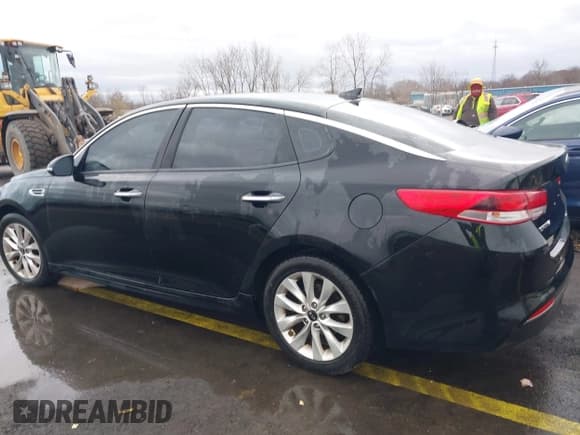 ✅ 2018 Kia Optima LX • VIN: 5XXGT4L3XJG256729 • Lot: 43780492. Listed on IAAI with 198,839 mi. Free auction sales archive from the USA and detailed vehicle history report at DreamBid. Image 14.