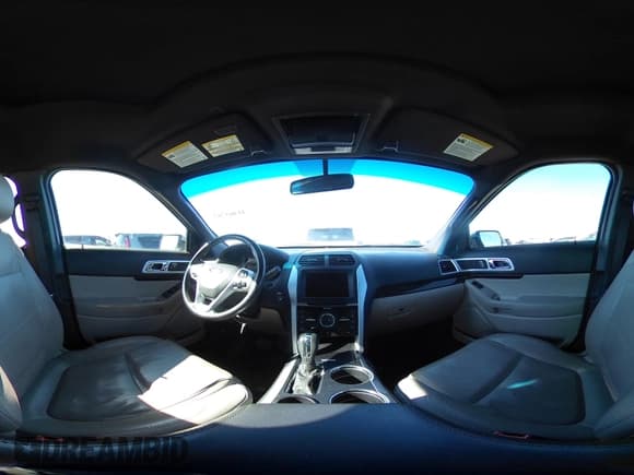 ✅ 2013 Ford Explorer Limited • VIN: 1FM5K7F88DGA30233 • Lot: 41465702. Wystawiony na IAAI z przebiegiem 125 636 mil. Bezpłatny archiwum sprzedaży aukcyjnych z USA i szczegółowy raport historii pojazdu na DreamBid. Zdjęcie 19.