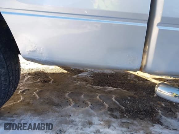 ✅ 2011 Ford F-150 XL • VIN: 1FTMF1CM4BFB87361 • Lot: 43825056. Listed on IAAI with 143,459 mi. Free auction sales archive from the USA and detailed vehicle history report at DreamBid. Image 6.