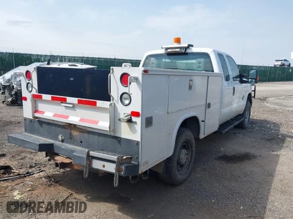 ✅ 2014 Ford F-250 • VIN: 1FD7X2BT1EEA74742 • Lot: 41937930. Listed on IAAI with 268,877 mi. Free auction sales archive from the USA and detailed vehicle history report at DreamBid. Image 4.