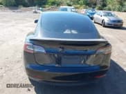 ✅ 2020 Tesla Model 3 Performance • VIN: 5YJ3E1EC5LF641674 • Lot: 43319299. Wystawiony na IAAI z przebiegiem 141 476 mil. Bezpłatny archiwum sprzedaży aukcyjnych z USA i szczegółowy raport historii pojazdu na DreamBid. Zdjęcie 16.