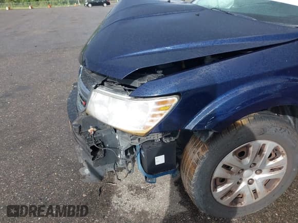 ✅ 2019 Dodge Journey SE • VIN: 3C4PDCBBXKT738543 • Lot: 43382698. Wystawiony na IAAI z przebiegiem Nie podano. Bezpłatny archiwum sprzedaży aukcyjnych z USA i szczegółowy raport historii pojazdu na DreamBid. Zdjęcie 6.