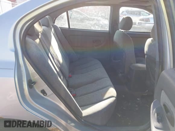 ✅ 2003 Hyundai Elantra GLS • VIN: KMHDN45D63U553542 • Lot: 42032294. Wystawiony na IAAI z przebiegiem 164 210 mil. Bezpłatny archiwum sprzedaży aukcyjnych z USA i szczegółowy raport historii pojazdu na DreamBid. Zdjęcie 8.