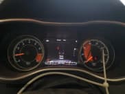 ✅ 2014 Jeep Cherokee Limited • VIN: 1C4PJMDS8EW281046 • Lot: 56736625. Listed on Copart with 124,398 mi. Free auction sales archive from the USA and detailed vehicle history report at DreamBid. Image 9.