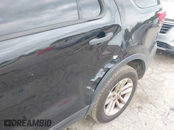 ✅ 2016 Ford Explorer • VIN: 1FM5K7B84GGC30214 • Lot: 42068923. Listed on IAAI with 108,106 mi. Free auction sales archive from the USA and detailed vehicle history report at DreamBid. Image 6.