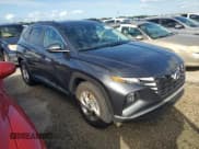 ✅ 2023 Hyundai Tucson SEL • VIN: 5NMJB3AE2PH266513 • Lot: 74870054. Wystawiony na Copart z przebiegiem 4 108 mil. Bezpłatny archiwum sprzedaży aukcyjnych z USA i szczegółowy raport historii pojazdu na DreamBid. Zdjęcie 4.