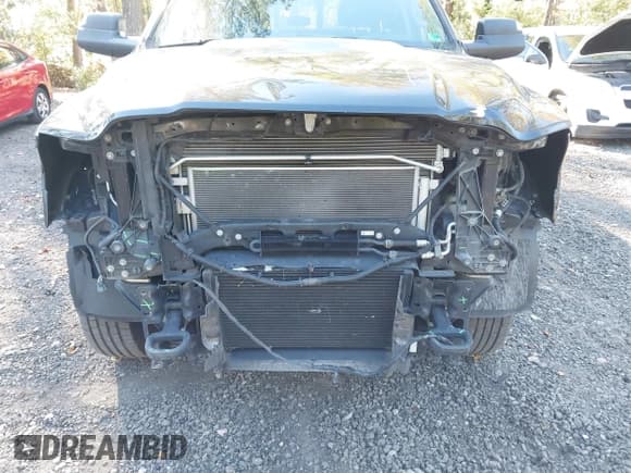 ✅ 2020 Ram 2500 Tradesman • VIN: 3C6UR5CL3LG302920 • Lot: 43472776. Wystawiony na IAAI z przebiegiem 143 535 mil. Bezpłatny archiwum sprzedaży aukcyjnych z USA i szczegółowy raport historii pojazdu na DreamBid. Zdjęcie 6.